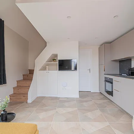 Abu - Cosy à Disneyland * Magny-le-Hongre